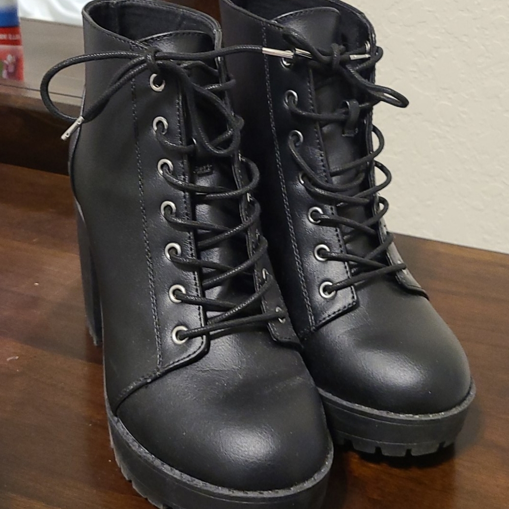 Ankle booties